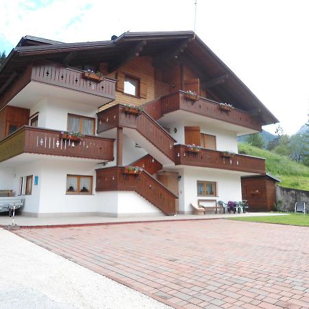 Appartamenti Patrizia San Pietro di Cadore Exterior foto